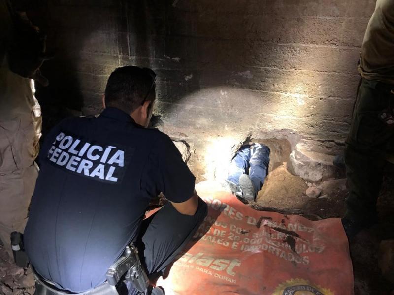 En el túnel encontraron las herramientas con las que estaban cavándolo.