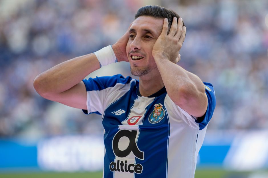 Hector Herrera en partido del Porto.