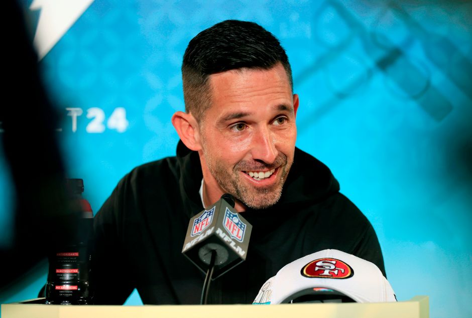 Kyle Shanahan, de 40 años, es el coach de los 49ers.